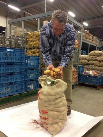 Jac inspecteert de Malta Alpha's Jac inspecteert de Malta Alpha's